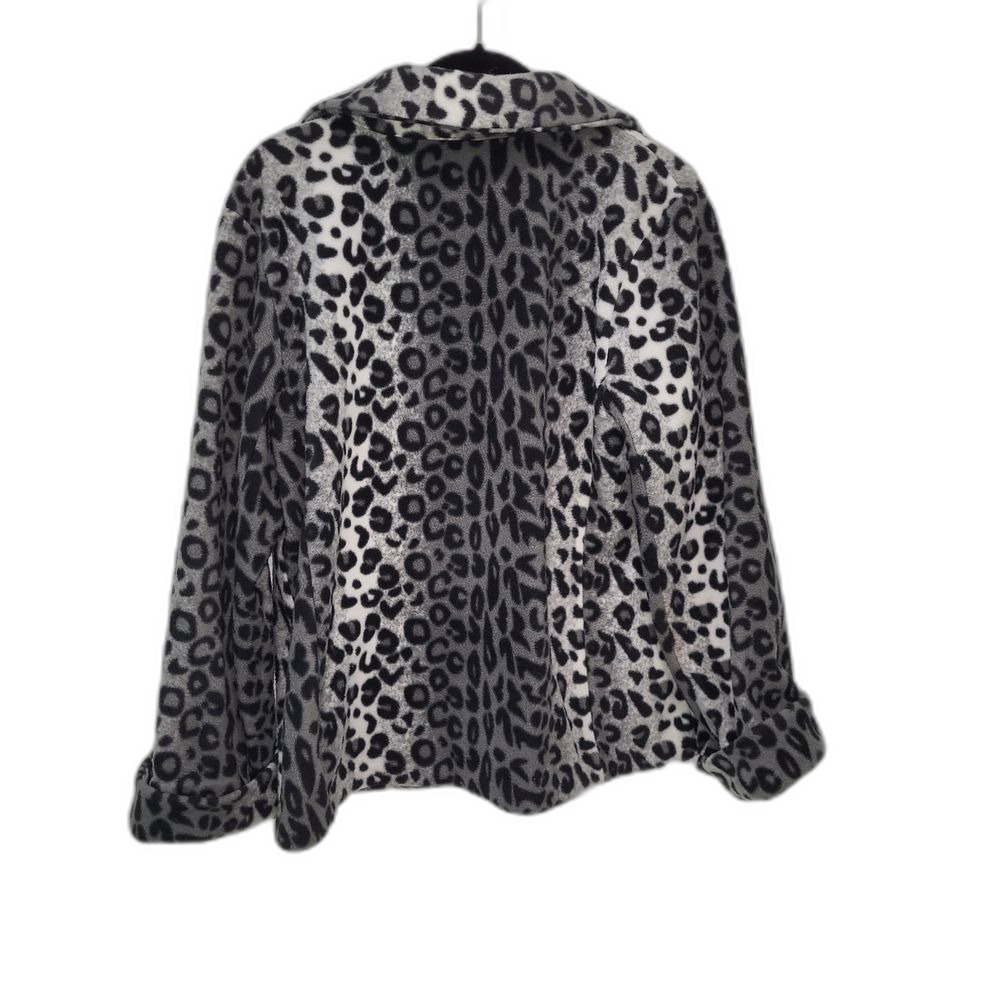 Susan Graver Black And White Leopard Print Jacket - image 3
